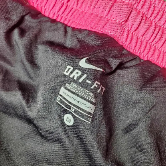 Nike Dri-Fit Women's Black and Pink Running Shorts Size Medium - Picture 2 of 15